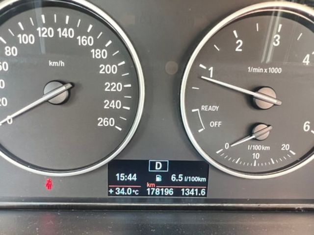 BMW寶馬 318D SEDAN  第5張相片