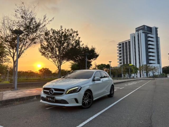 M-BENZ賓士 A180  第1張相片