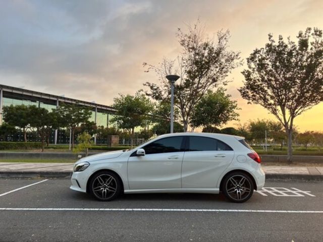 M-BENZ賓士 A180  第4張相片