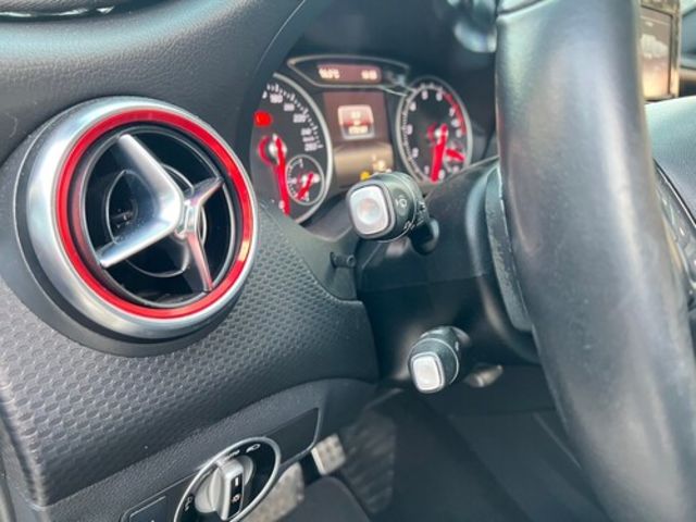 M-BENZ賓士 A180  第8張相片