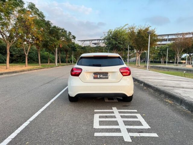 M-BENZ賓士 A180  第17張相片