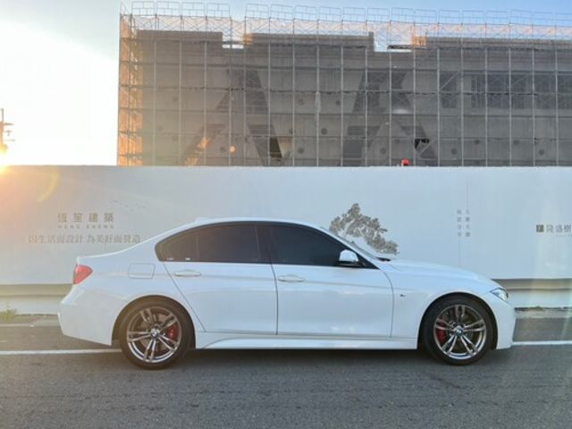 BMW寶馬 320I  第18張相片