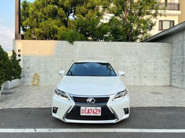 LEXUS凌志 CT200H  第3張相片