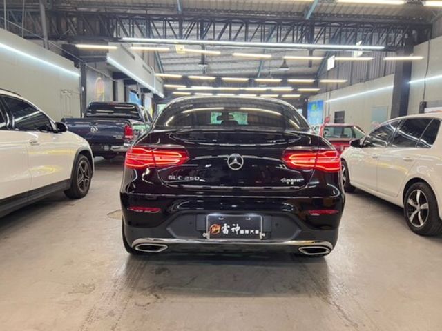 M-BENZ賓士 GLC300 AMG COUPE  第4張相片