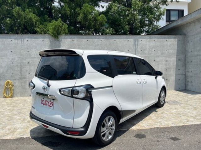 TOYOTA豐田 SIENTA  第2張相片