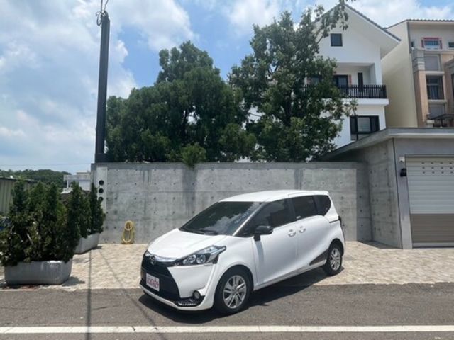 TOYOTA豐田 SIENTA  第3張相片