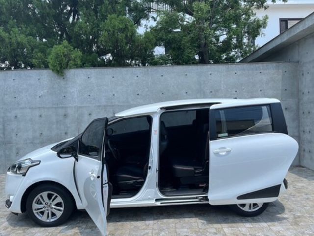 TOYOTA豐田 SIENTA  第7張相片