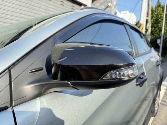 TOYOTA豐田 YARIS CROSSOVER  第9張相片