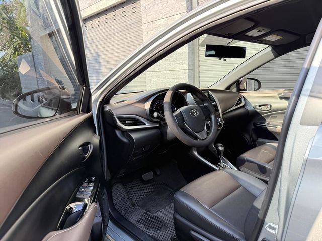 TOYOTA豐田 YARIS CROSSOVER  第12張相片