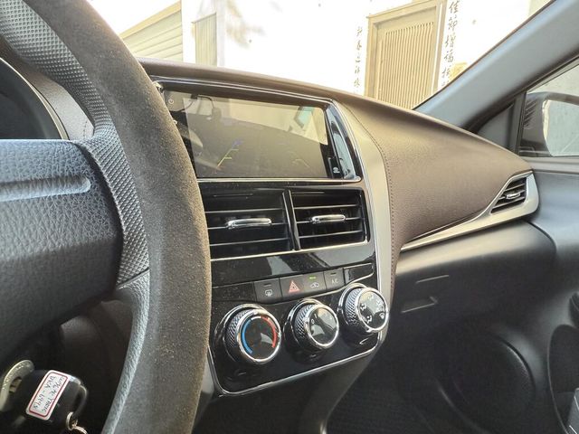 TOYOTA豐田 YARIS CROSSOVER  第18張相片