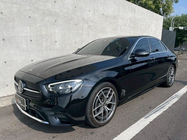 M-BENZ賓士 E200  第2張相片