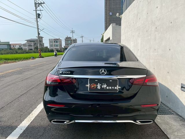 M-BENZ賓士 E200  第4張相片