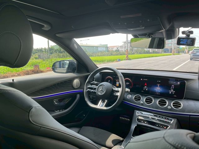 M-BENZ賓士 E200  第10張相片