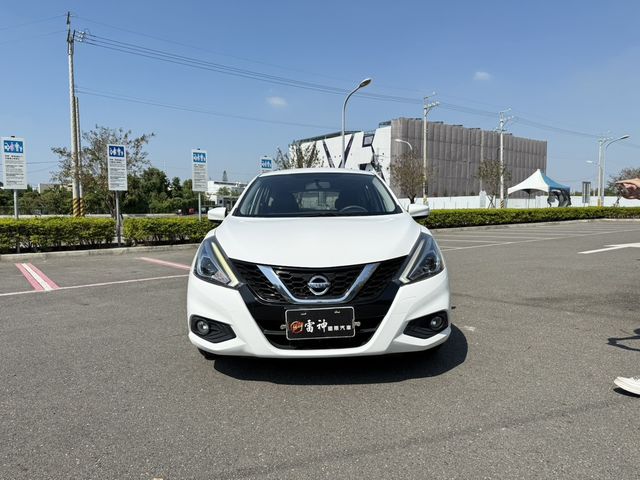 NISSAN日產 TIIDA  第3張相片
