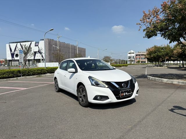 NISSAN日產 TIIDA  第4張相片