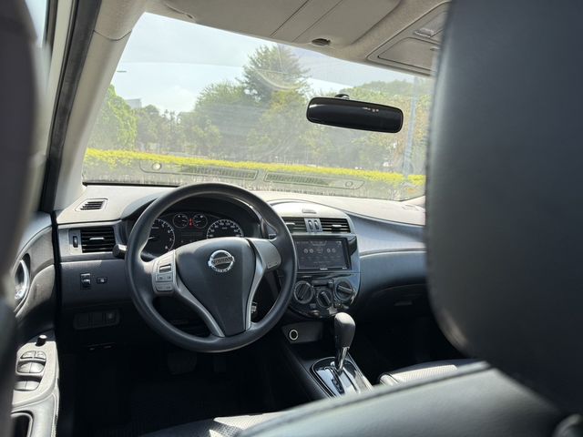 NISSAN日產 TIIDA  第7張相片