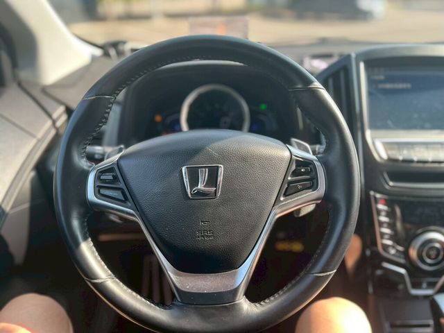 LUXGEN納智捷 U6 TURBO  第6張相片