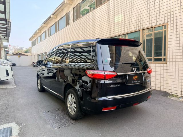 LUXGEN納智捷 M7 TURBO  第4張相片