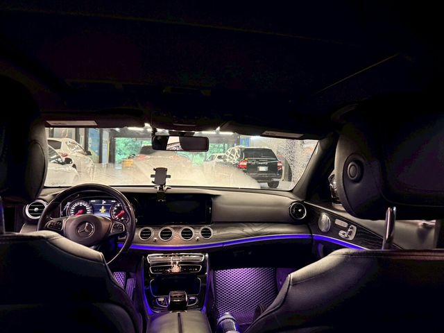M-BENZ賓士 E300  第11張相片