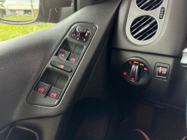 VOLKSWAGEN福斯 TIGUAN  第18張相片