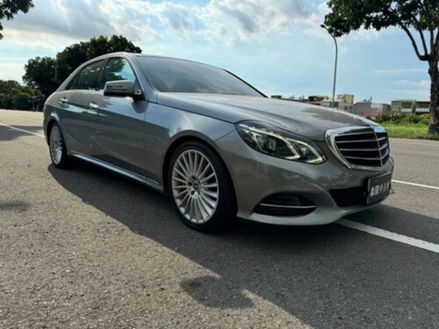M-BENZ賓士 E400  第3張相片