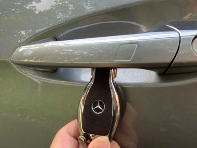 M-BENZ賓士 E400  第14張相片