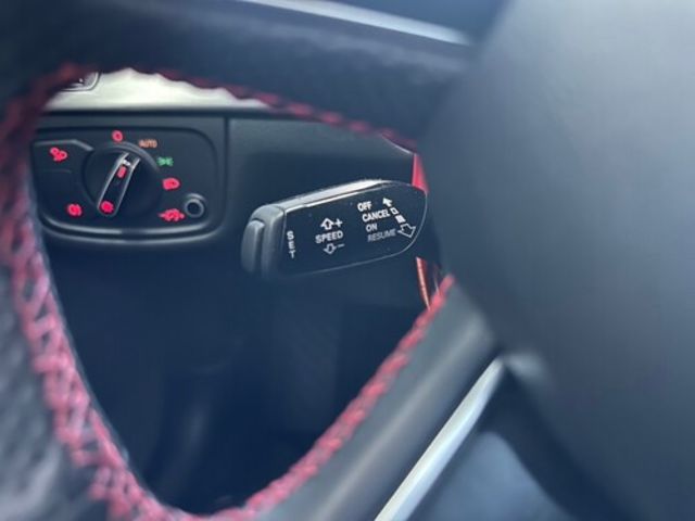 AUDI奧迪 A8  第14張相片