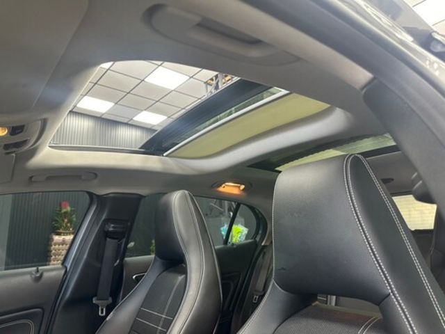 M-BENZ賓士 GLA200  第10張相片