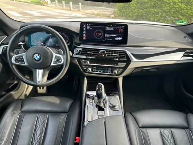 BMW寶馬 540I  第9張相片