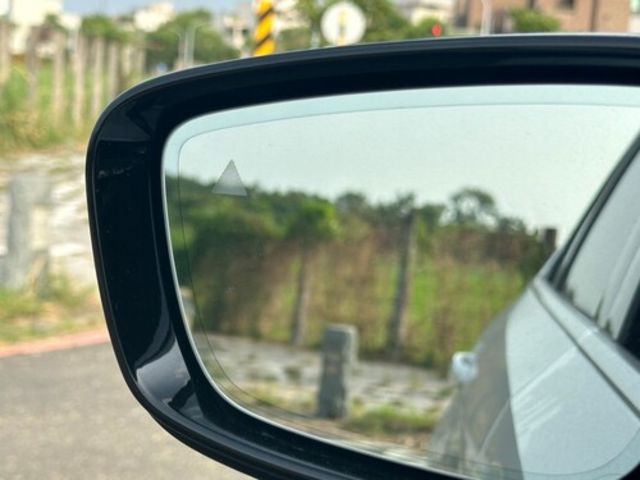 BMW寶馬 540I  第14張相片