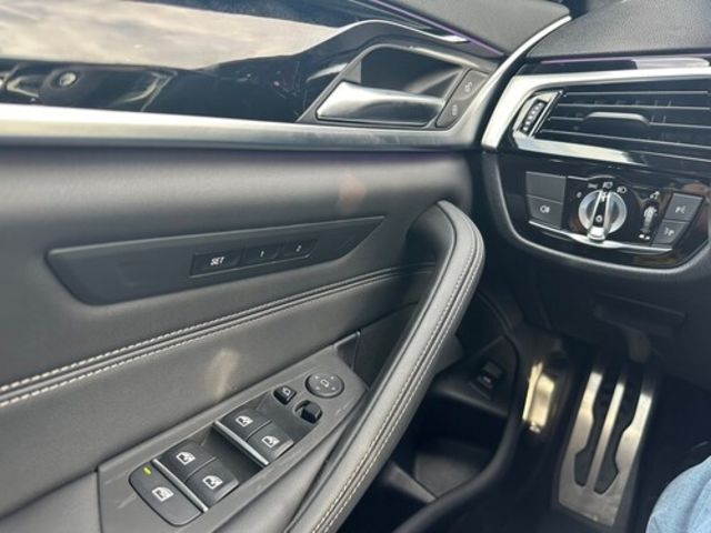 BMW寶馬 540I  第18張相片