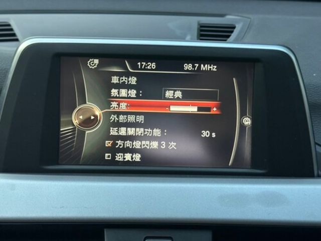 BMW寶馬 X1  第11張相片