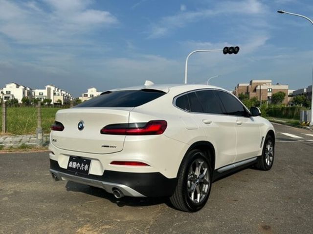 BMW寶馬 X4 XDRIVE20I  第6張相片