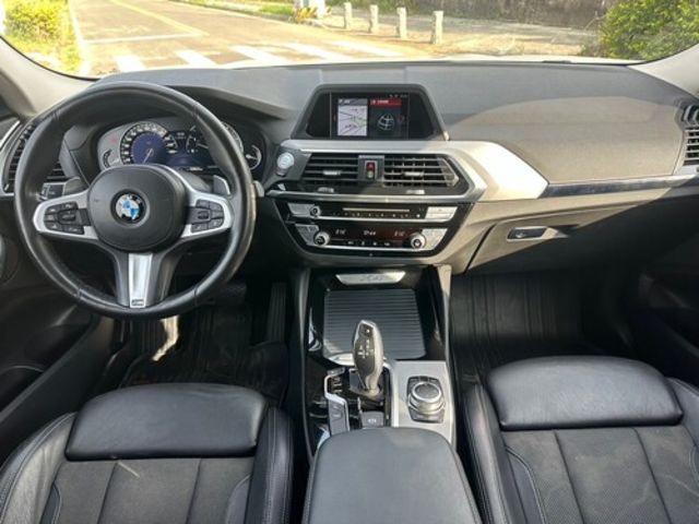 BMW寶馬 X4 XDRIVE20I  第9張相片