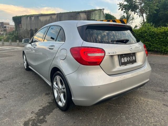 M-BENZ賓士 A180  第5張相片