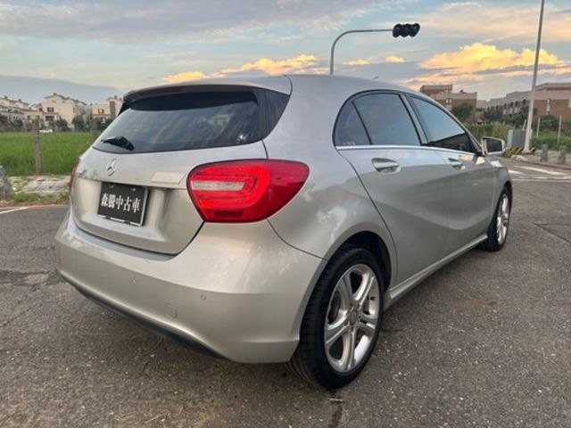 M-BENZ賓士 A180  第6張相片
