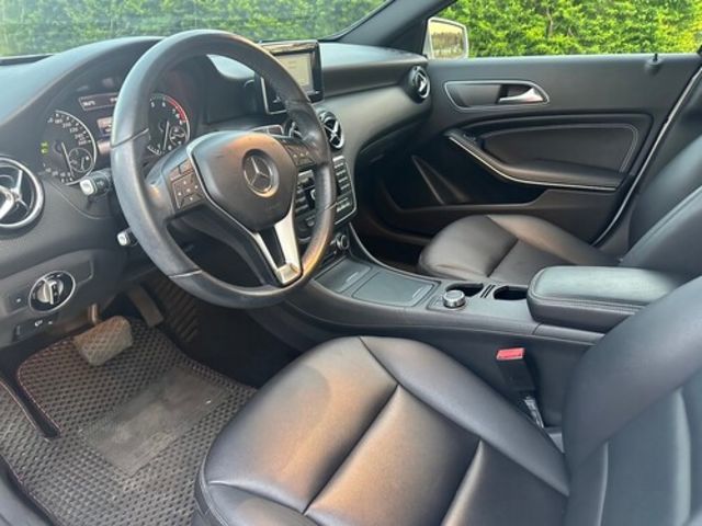 M-BENZ賓士 A180  第7張相片