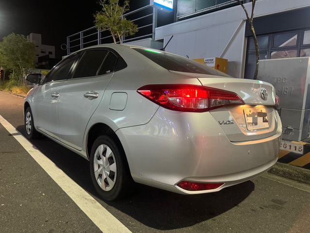 TOYOTA豐田 VIOS  第2張相片