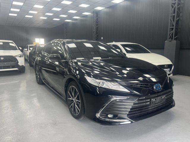 TOYOTA豐田 CAMRY HYBRID  第2張相片