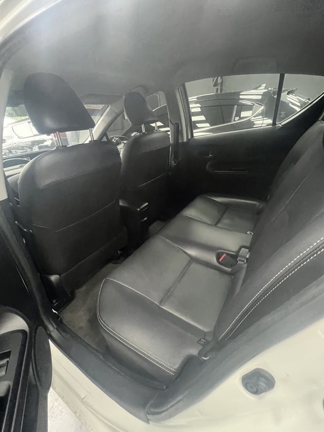 TOYOTA豐田 PRIUS C  第2張相片