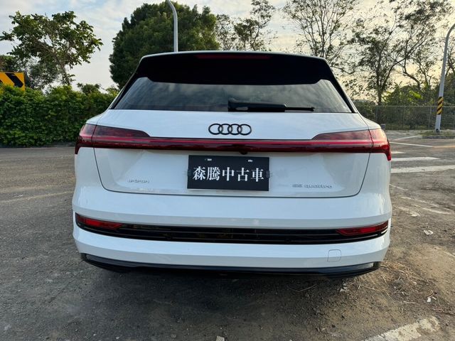 AUDI奧迪 E-TRON  第4張相片