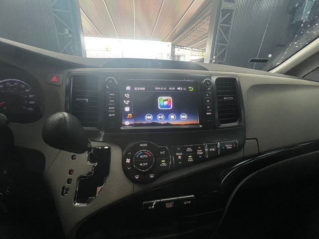TOYOTA豐田 SIENNA  第17張相片