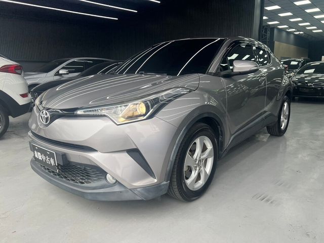 TOYOTA豐田 C-HR  第2張相片
