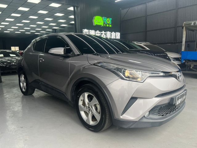 TOYOTA豐田 C-HR  第3張相片