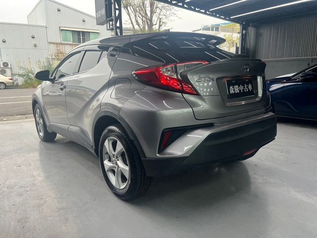 TOYOTA豐田 C-HR  第5張相片