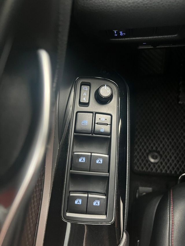 TOYOTA豐田 C-HR  第17張相片