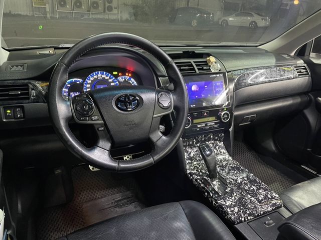 TOYOTA豐田 CAMRY HYBRID  第4張相片