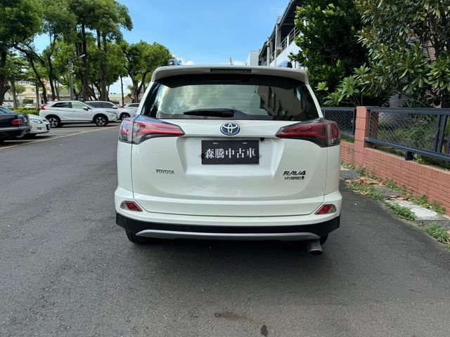 TOYOTA豐田 RAV4  第7張相片