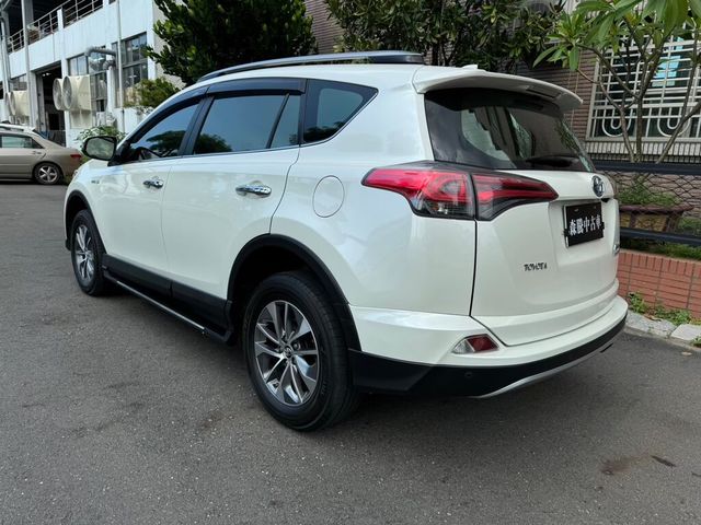 TOYOTA豐田 RAV4  第11張相片