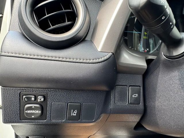 TOYOTA豐田 RAV4  第23張相片